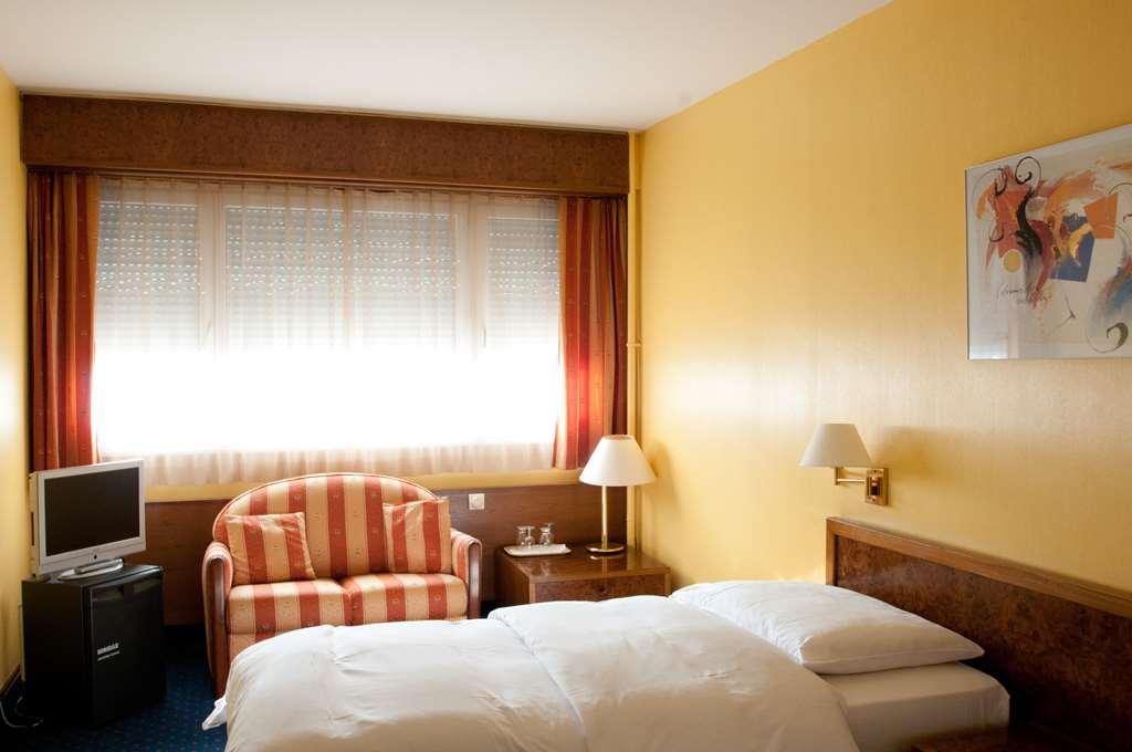 Hostellerie De La Vendee Lancy 客房 照片